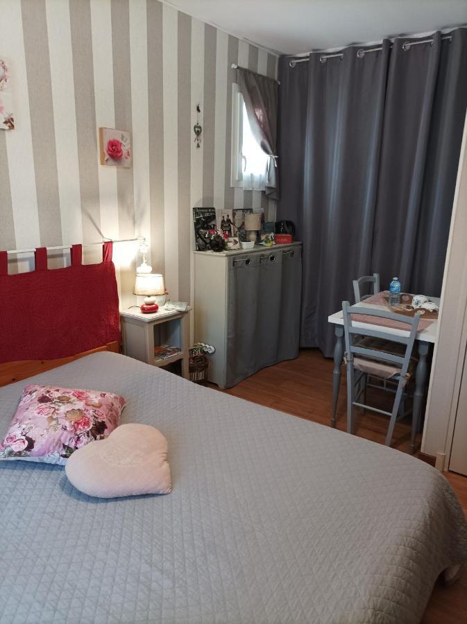 Bed and Breakfast Le Nid De Mesanges Chauffour-sur-Vell Exterior foto