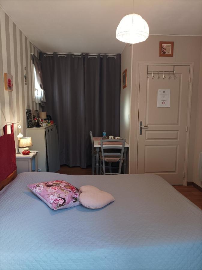 Bed and Breakfast Le Nid De Mesanges Chauffour-sur-Vell Exterior foto